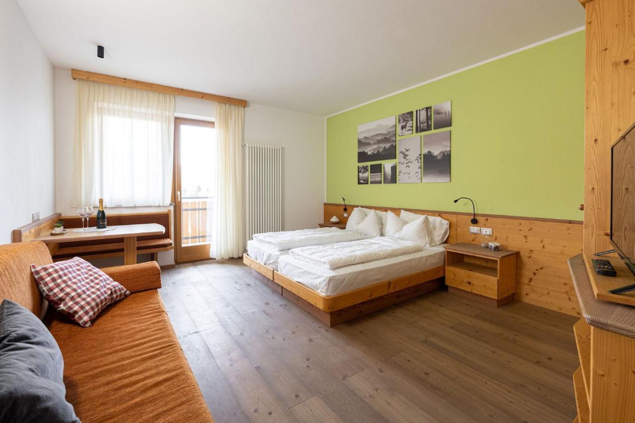 Hotel Gruenwald Salorno Exteriér fotografie