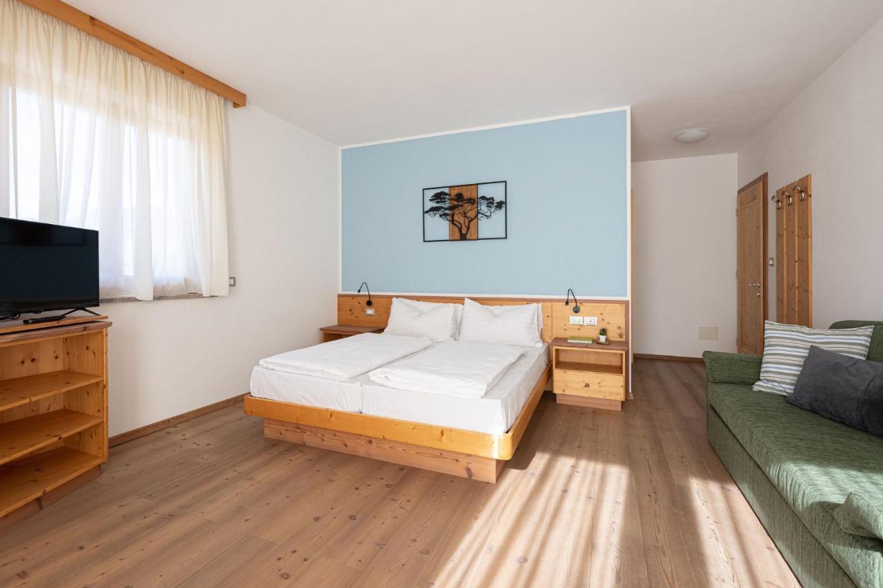 Hotel Gruenwald Salorno Exteriér fotografie