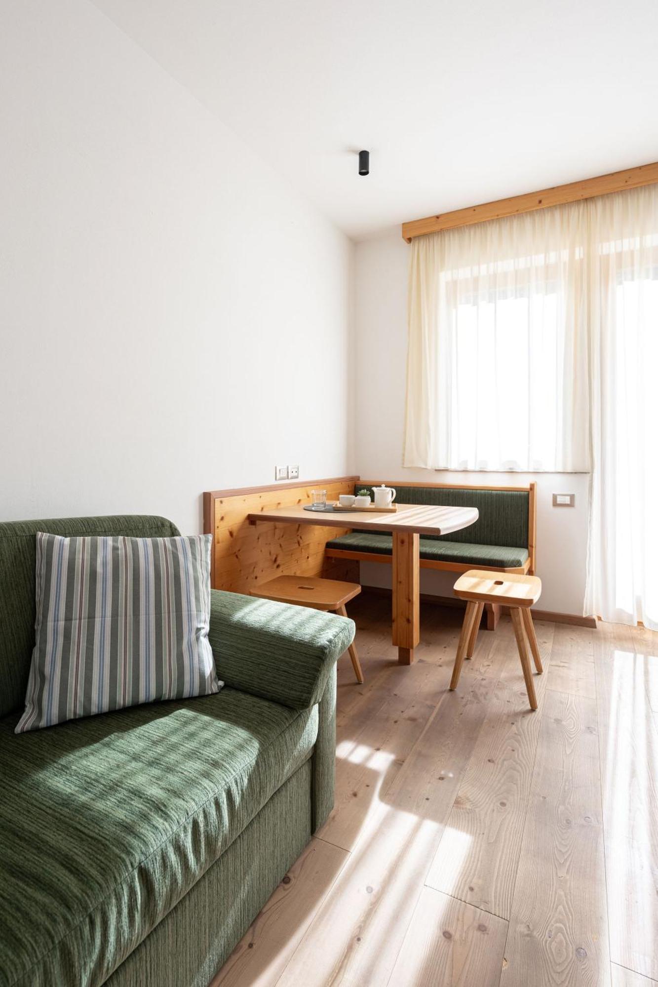 Hotel Gruenwald Salorno Exteriér fotografie